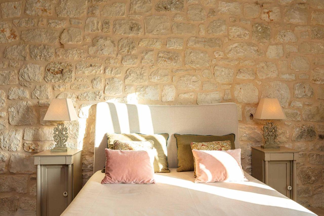 Villa Mantilari Wine Estate 7 Apartments 2 Private Pools 1 Heated Tennis Court Fitness Center Archanes Exterior photo