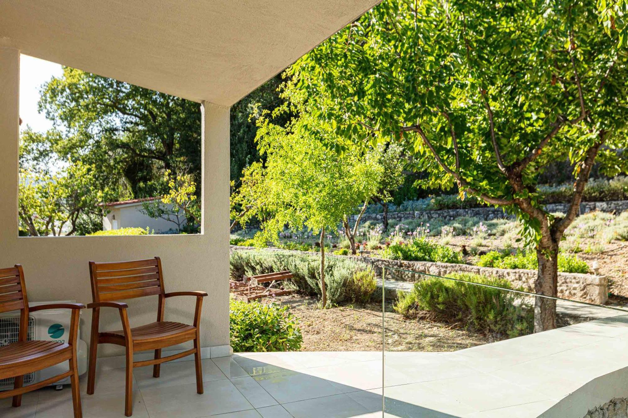 Villa Mantilari Wine Estate 7 Apartments 2 Private Pools 1 Heated Tennis Court Fitness Center Archanes Room photo
